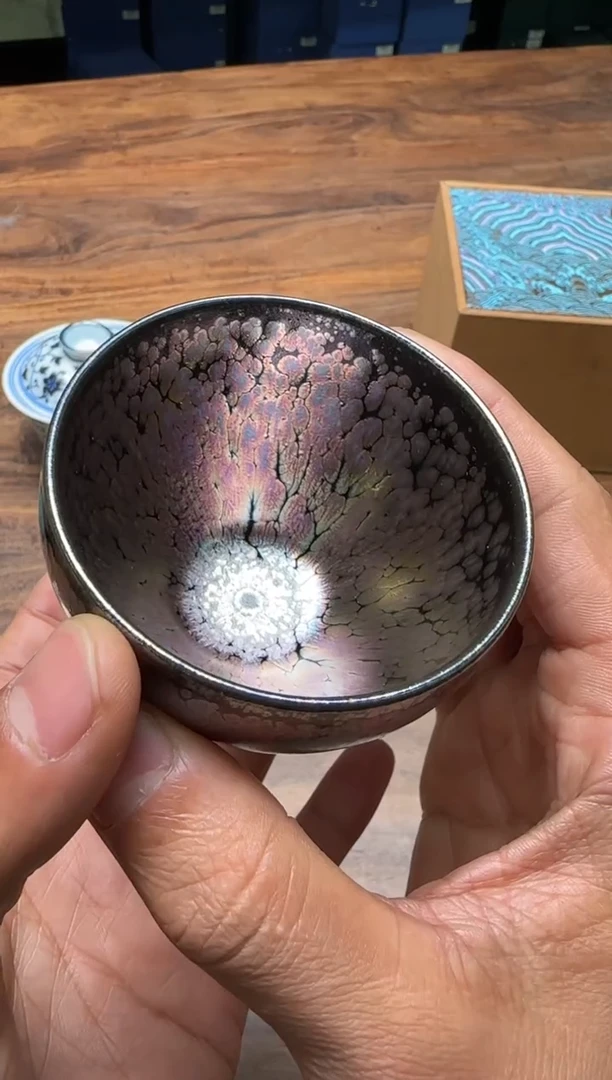 飞惺 彩金蛋杯...