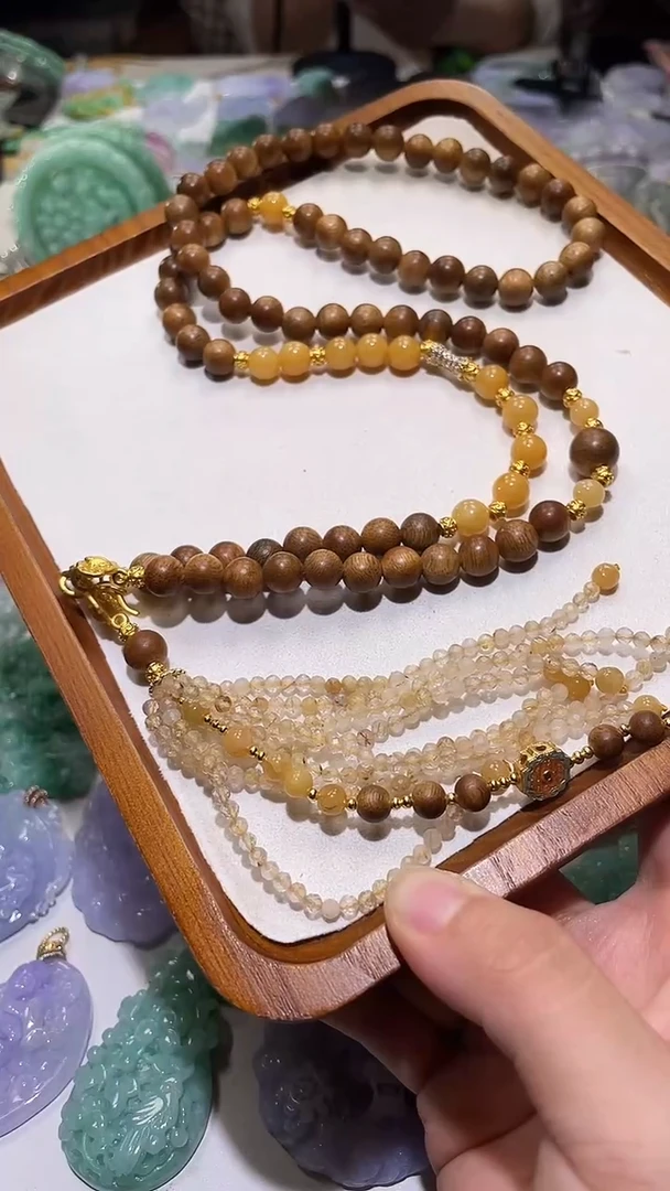 翡翠未镶嵌颈饰项链