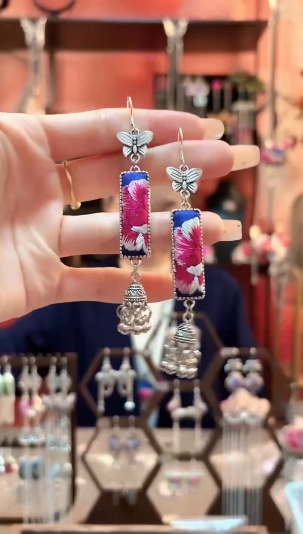 织绣云织谣民族风精美饰品   14