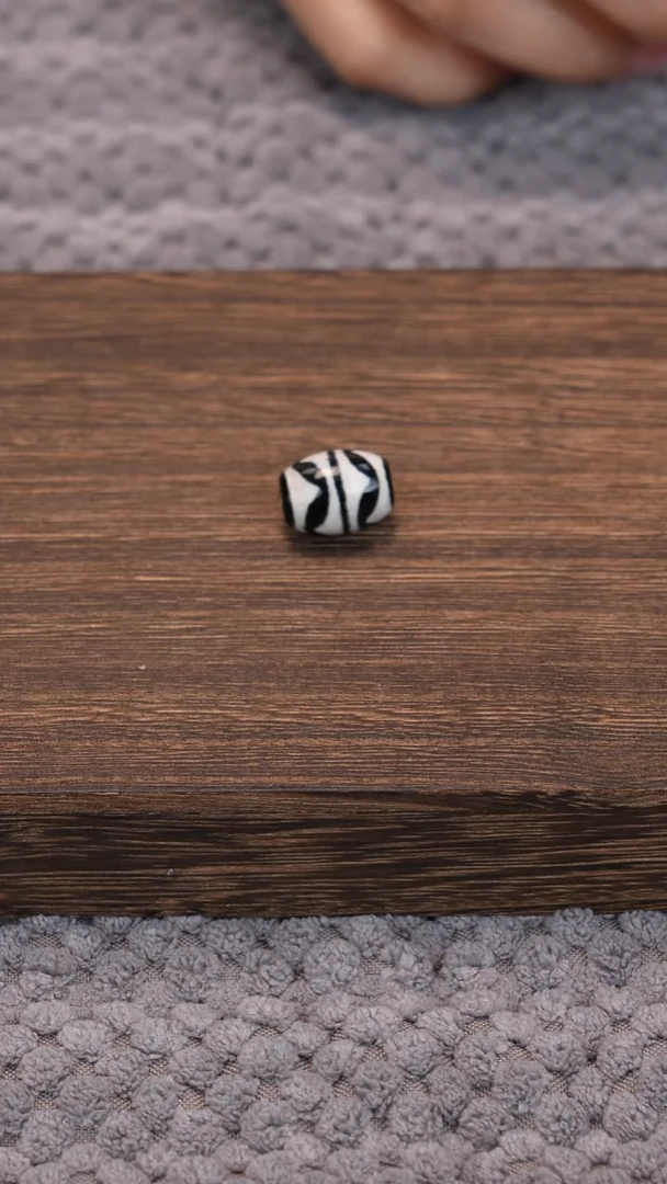 吊坠猴头核桃111111