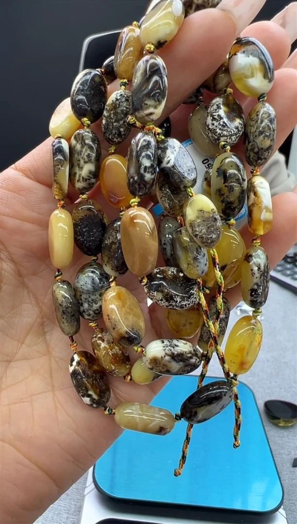 【闪购商品】琥珀颈饰未镶嵌102秒拍号