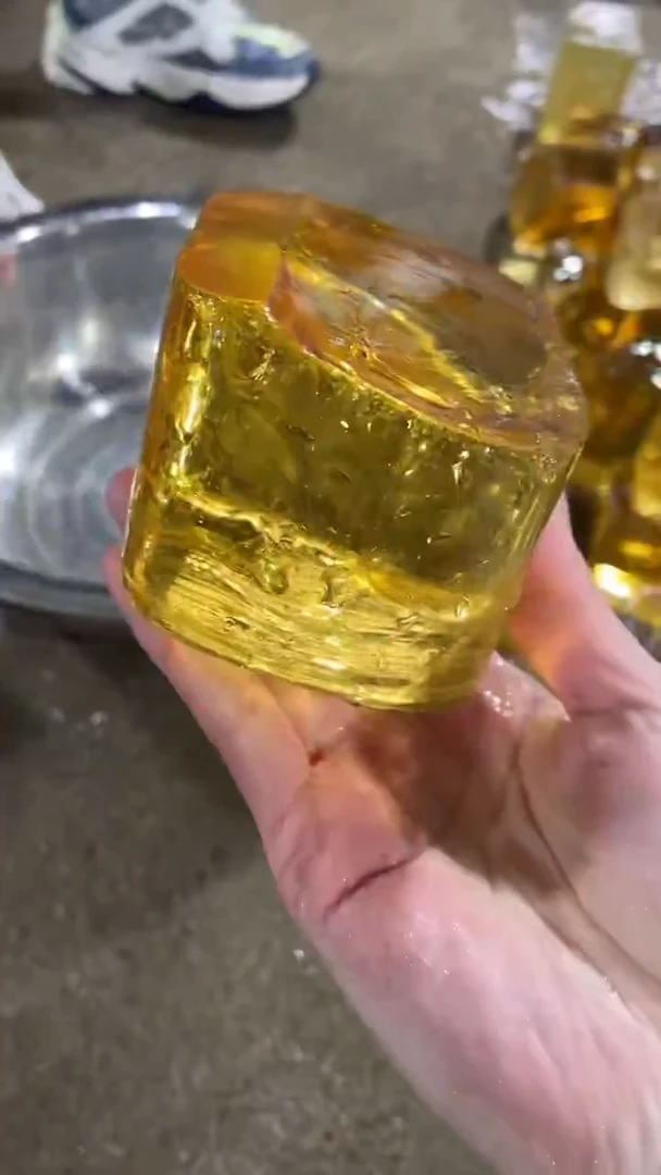 新疆五彩石原石摆件