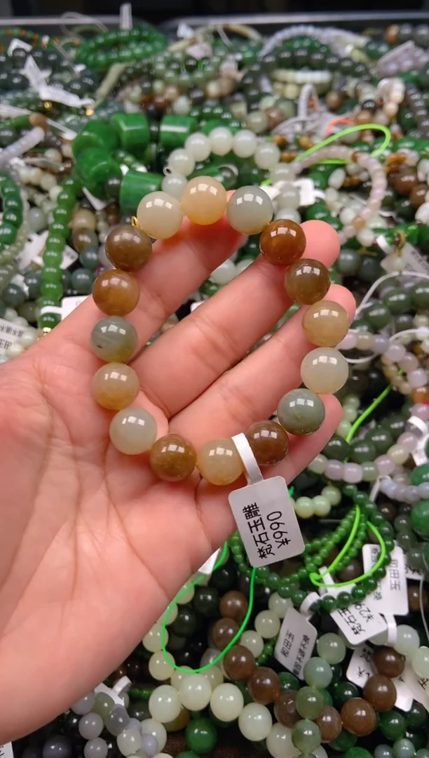 和田玉未镶嵌挂件1