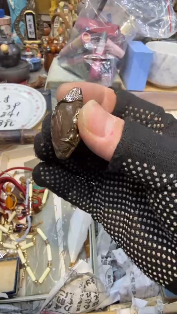 金属中古艺术工艺美术品