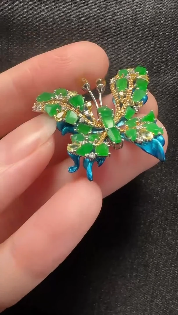 颈饰18K金镶嵌翡翠054蝴蝶一个