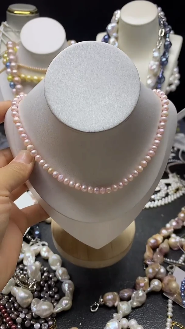 颈饰未镶嵌淡水珍珠多人