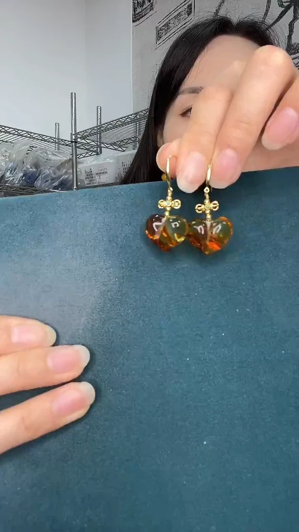 未镶嵌琥珀裸石天然蜜蜡A1768