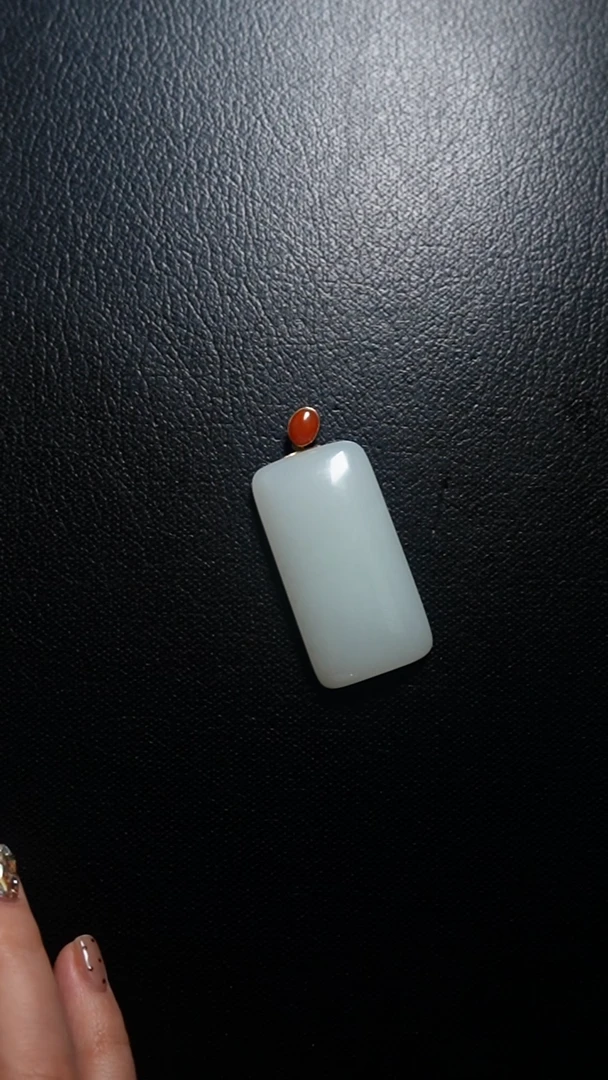 颈饰未镶嵌和田玉无事牌