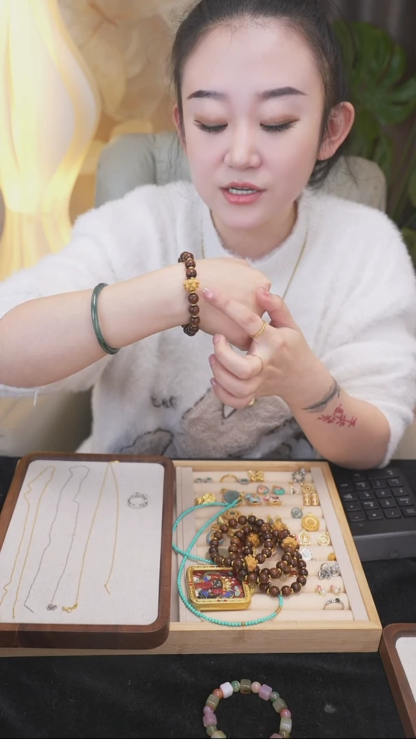 【闪购商品】非洲檀香无事牌b65檀木设计款手串