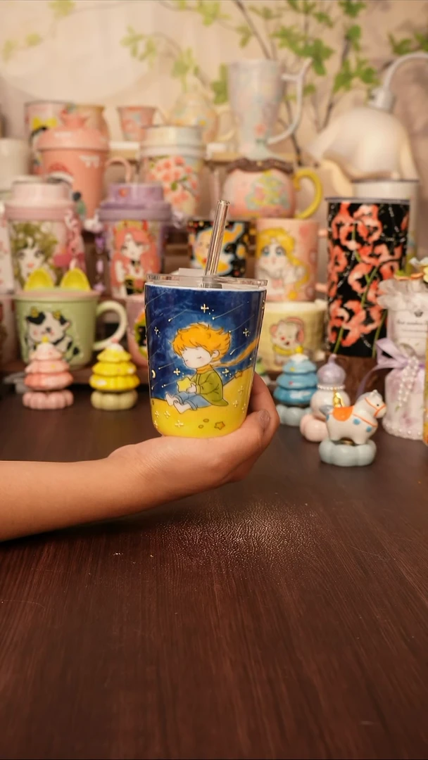 陶景德镇手绘的杯子