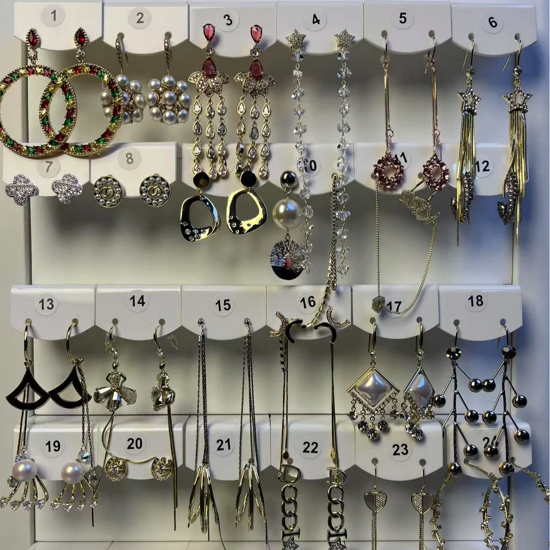 925银合成锆石耳饰 铜合金耳饰925针气质轻奢时尚百搭