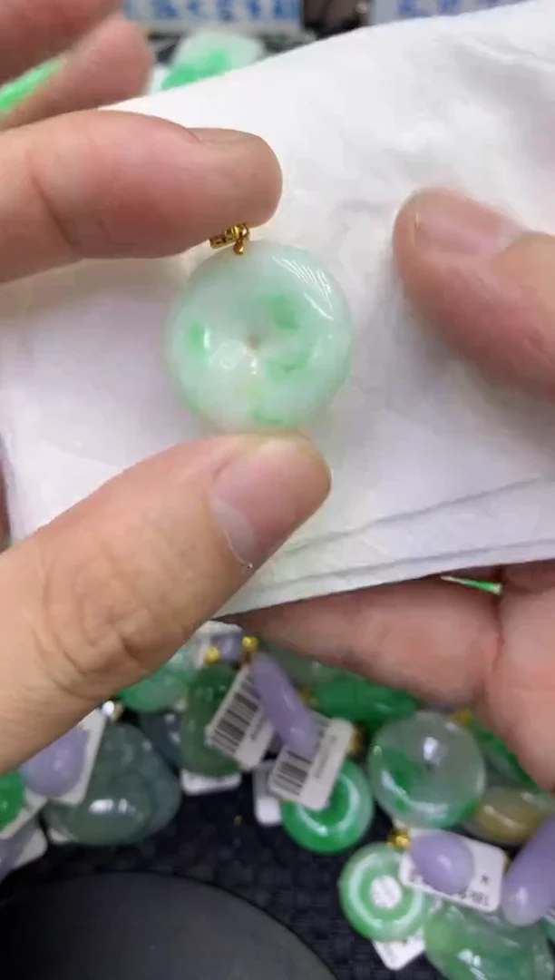 颈饰未镶嵌翡翠天然缅甸A货翡翠