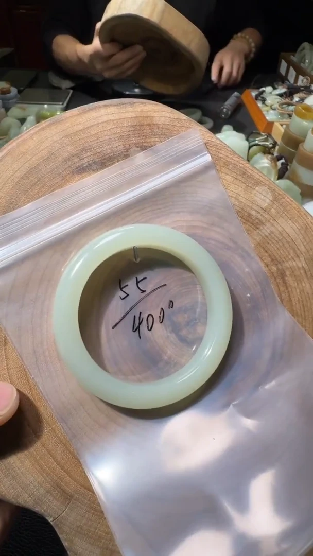 未镶嵌手镯和田玉（糖玉）手镯55*