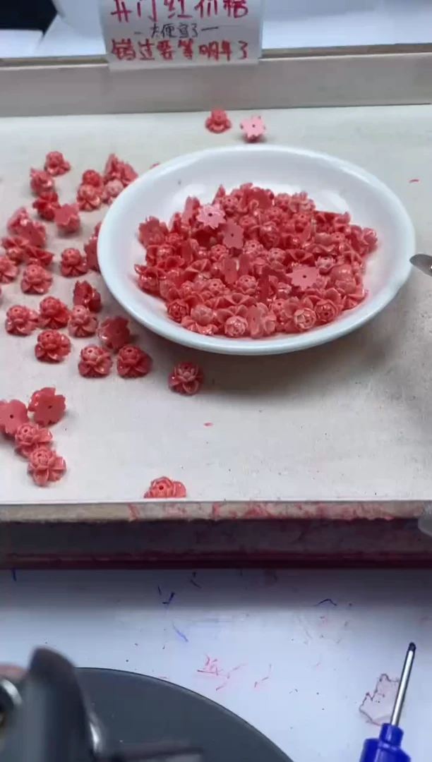 【闪购商品】拼合珍珠（马贝珠）颈饰未镶嵌x457女*王贝莲花台*6个