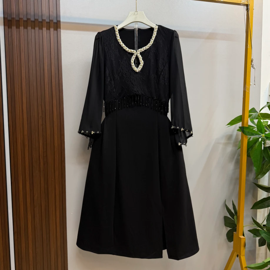 秋日新款微胖时尚重工钉珠设计气质纯欲温婉风大码显瘦连衣裙