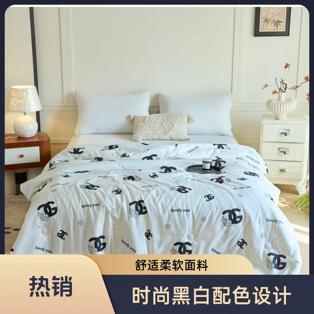 【100万收藏】轻奢风可水洗保暖夏秋季印花被学生宿舍礼品夏被