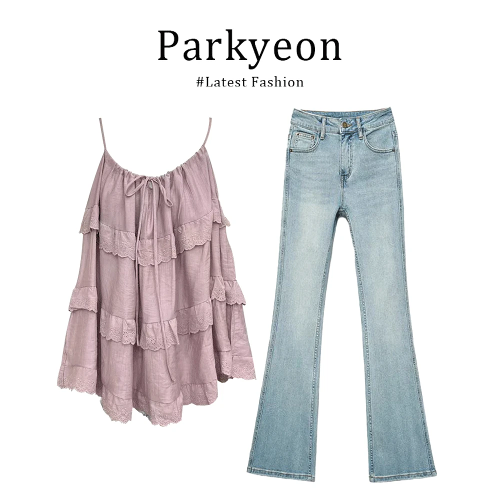 甜美气质穿搭一整套女新款蕾丝荷叶边吊带娃娃衫微喇牛仔裤子