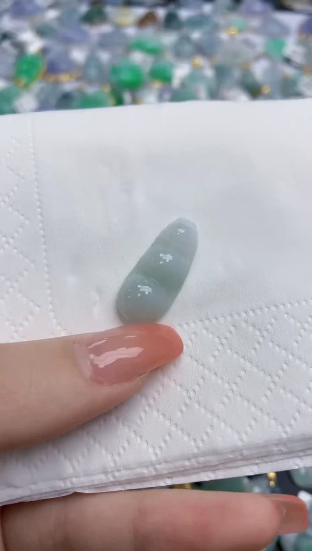 【闪购商品】翡翠颈饰未镶嵌天然缅甸翡翠A货