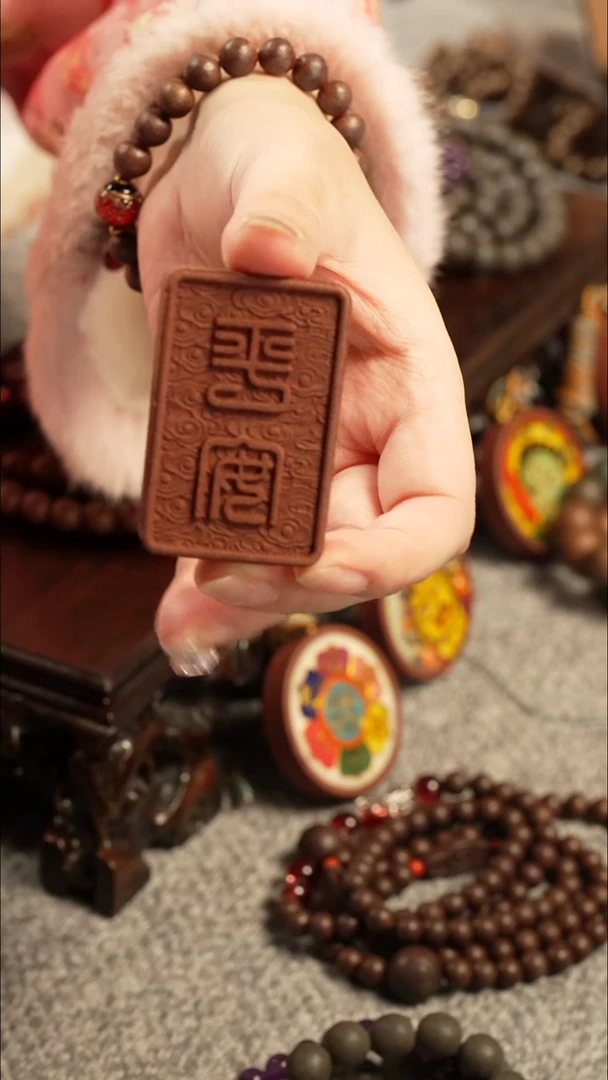 泥塑南朝遗梦合香牌平安