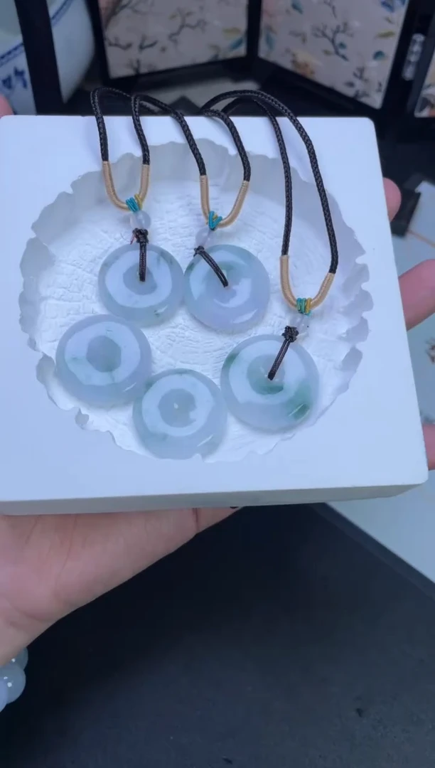 翡翠挂件未镶嵌多样性发一件H3