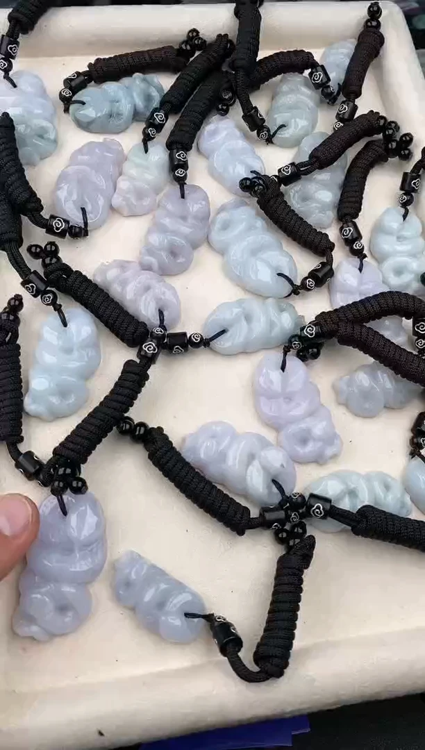 【闪购商品】翡翠颈饰未镶嵌  多样性发其一