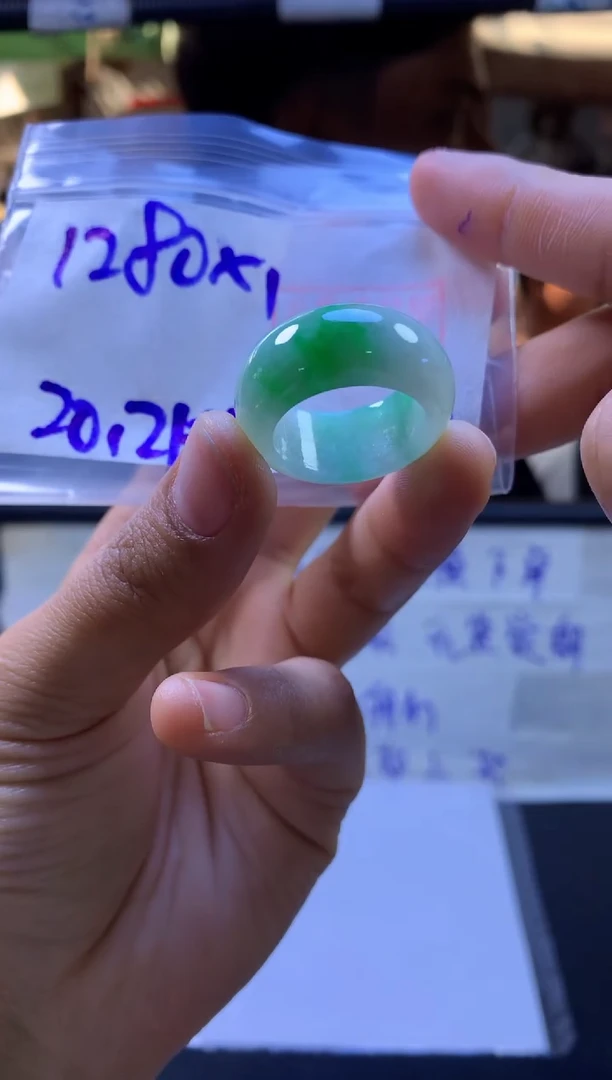 【闪购商品】定制翡翠未镶嵌戒圈#1280元-毛货需精细抛光
