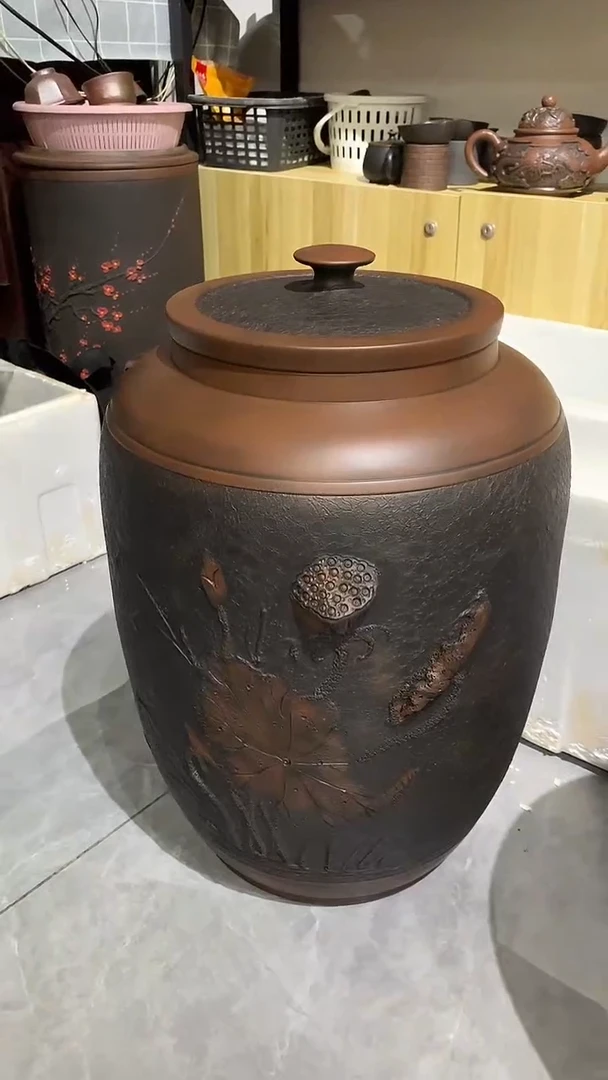 三号堆雕皮革纹荷花茶缸