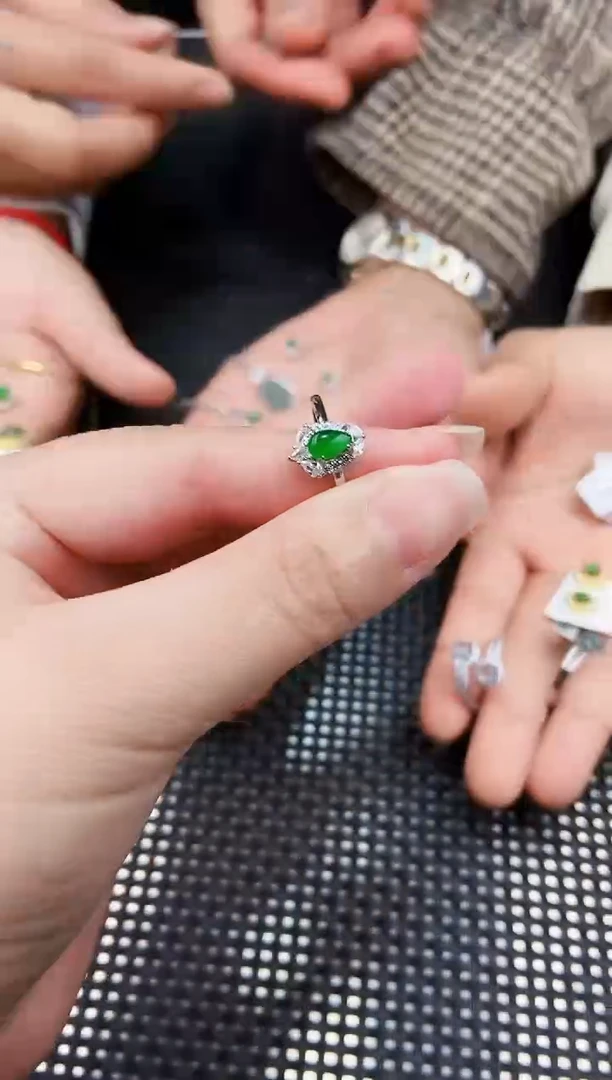 【闪购商品】翡翠戒指未镶嵌11111111