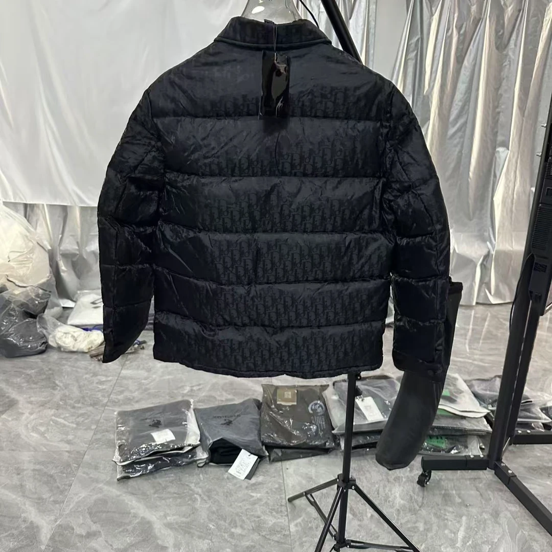 男款暗花夹克款棉服31287