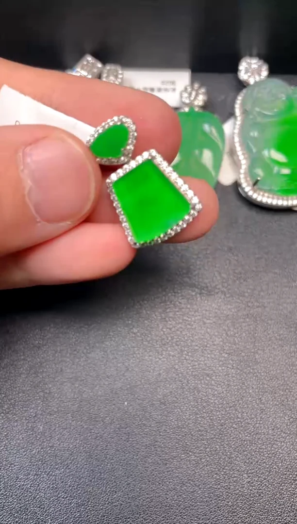 吊坠(不含链)银S925镶嵌翡翠吊坠