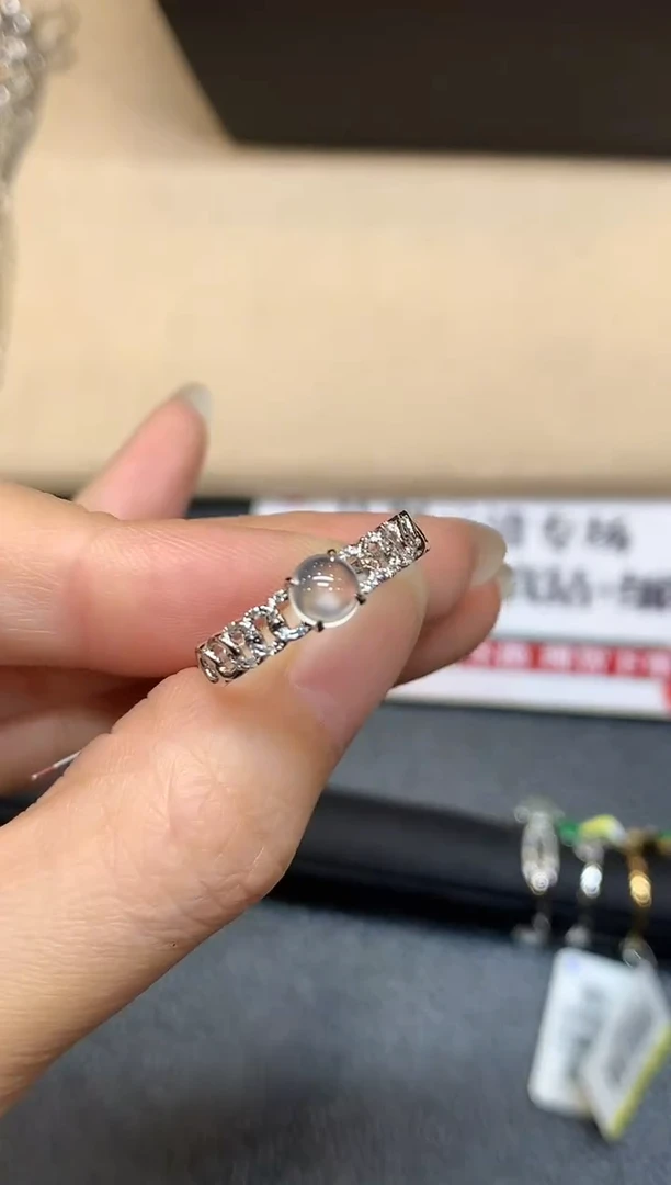 18K金镶嵌戒指翡翠14【无鉴赏期】蛋面【无服务费