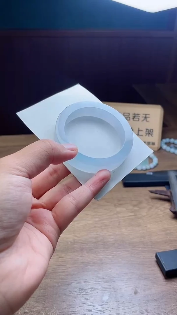 定制翡翠手镯未镶嵌敏定制