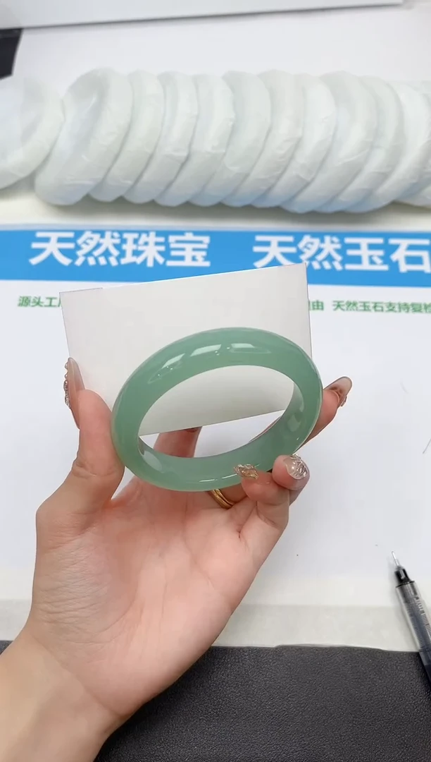 未镶嵌手镯石英质玉108-58.3