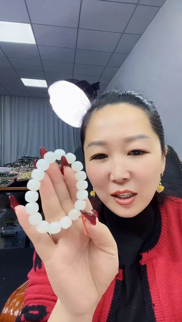 未镶嵌手链和田玉天然和田玉新疆冲水12老型