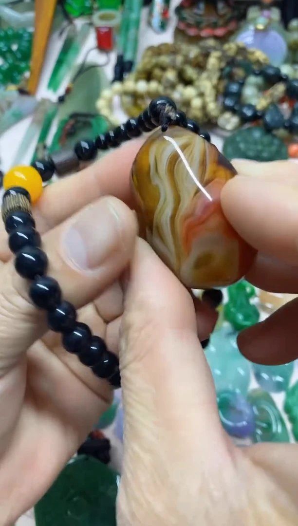 【闪购商品】33直播间 的实时画面