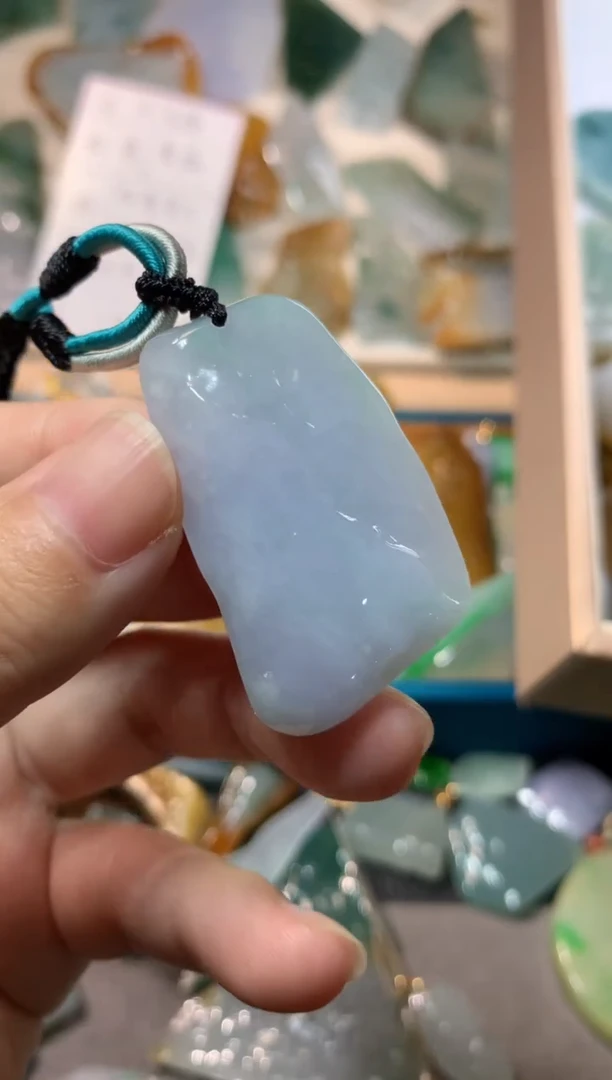 吊坠(不含链)未镶嵌翡翠吊坠