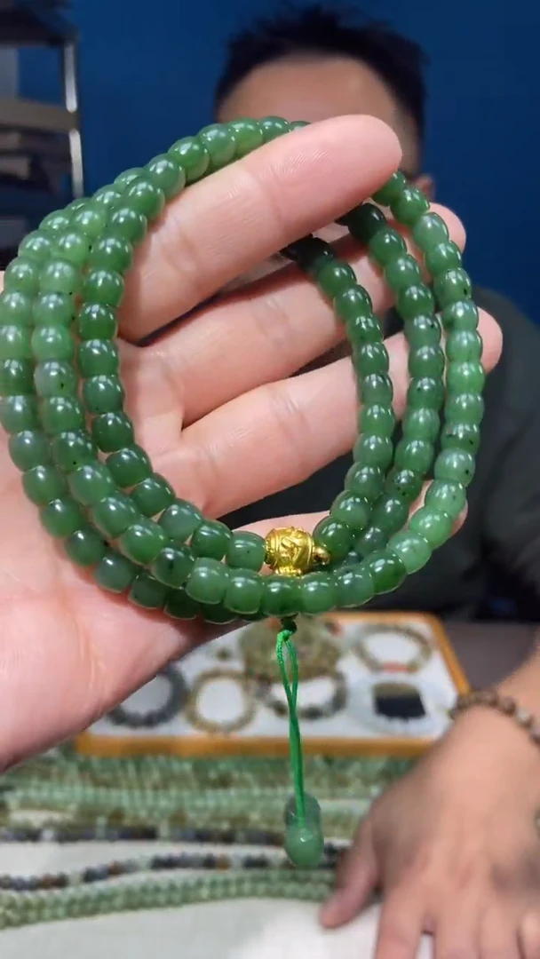 颈饰未镶嵌和田玉颜色多样性发货拍一发一