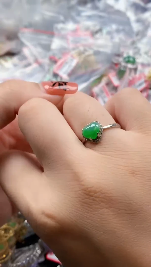 银S925镶嵌戒指翡翠天然A货缅甸翡翠