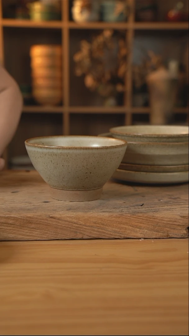 奶奶系列的7英寸斗笠面碗
