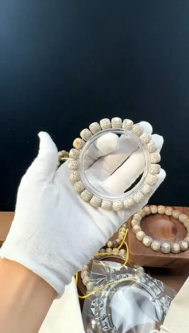 手串星月菩提骨瓷白火烧云M3037/10*9