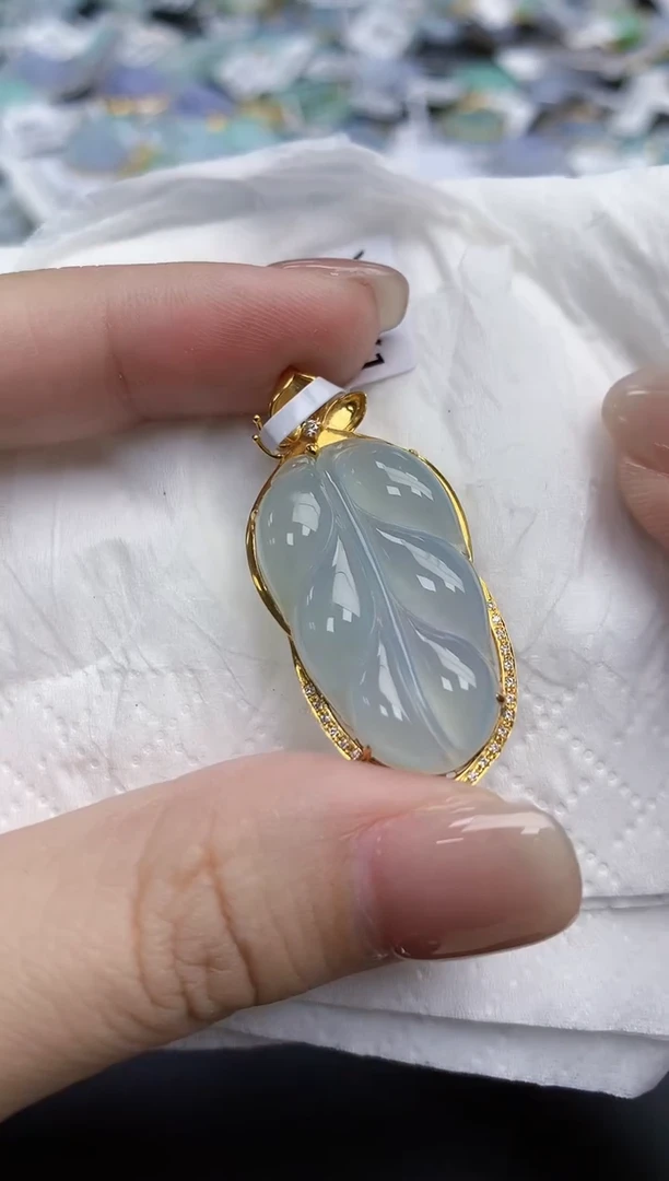 【闪购商品】翡翠颈饰18K金镶嵌天然缅甸翡翠A货