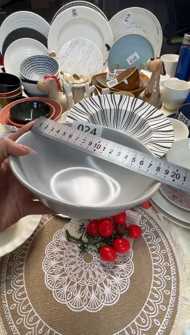 新骨瓷024瑕疵 哑光灰 7,5寸反口碗