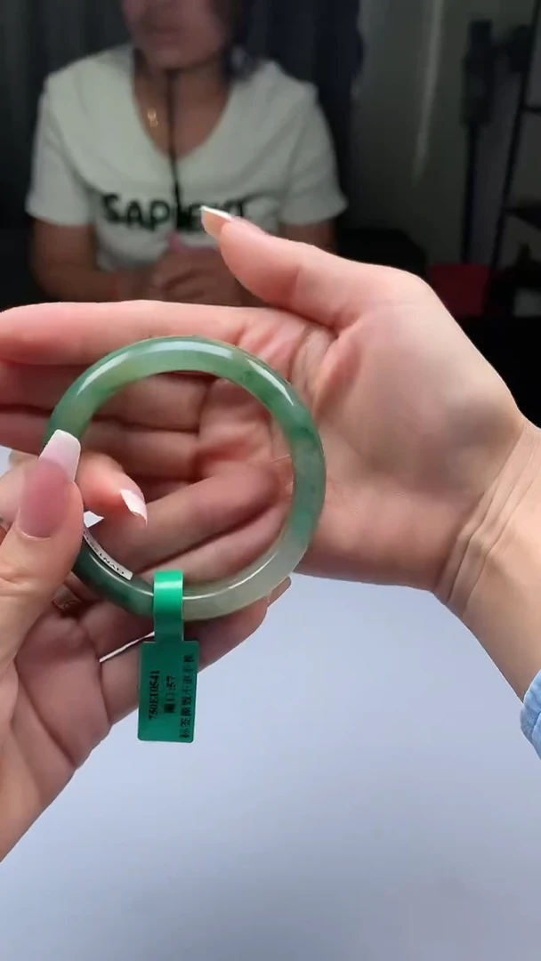 未镶嵌手镯石英质玉（非洲翠）3手镯