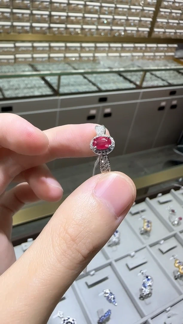 【闪购商品】红宝石戒指银S925镶嵌4*6mm