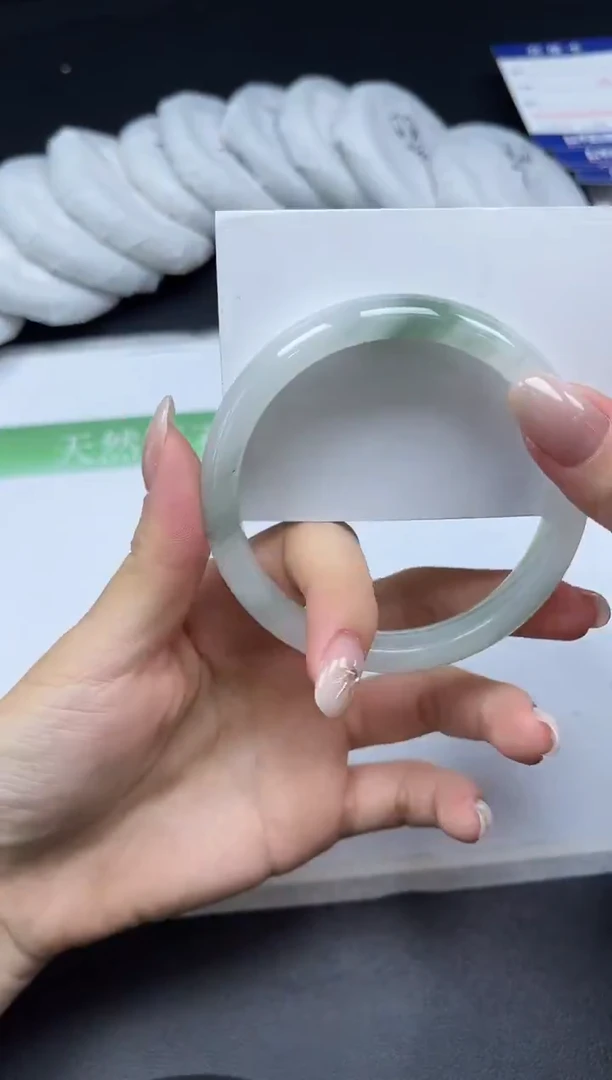 未镶嵌手镯石英质玉094-5960