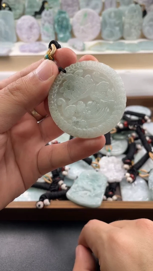 颈饰未镶嵌翡翠25/11/08/859