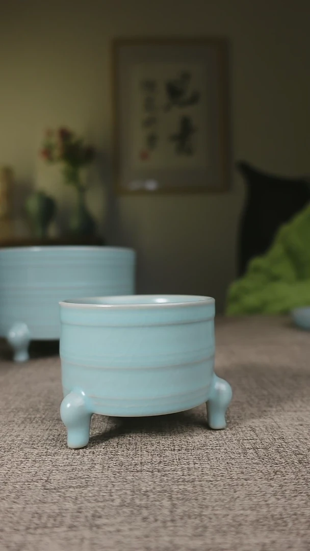 【闪购商品】杯子仿古天青三足杯