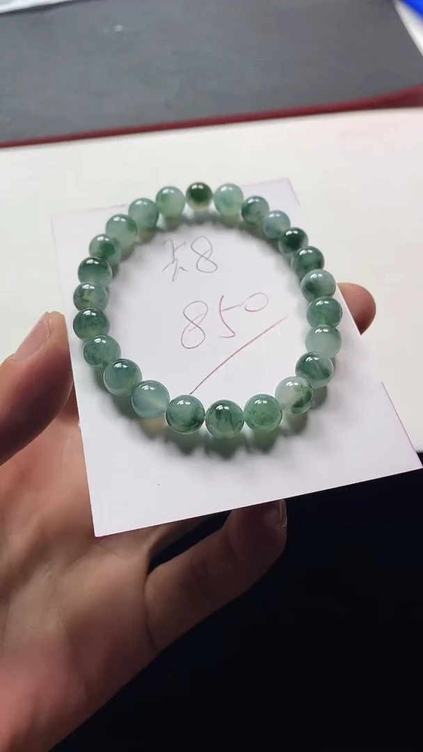 颈饰未镶嵌翡翠手串