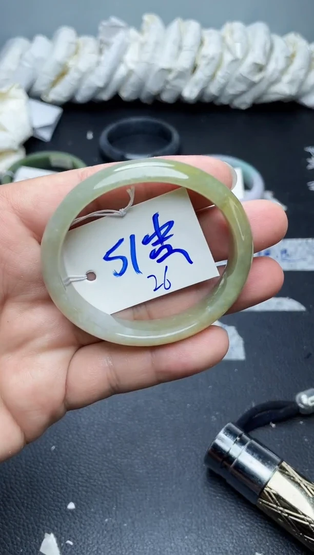 翡翠手镯未镶嵌26