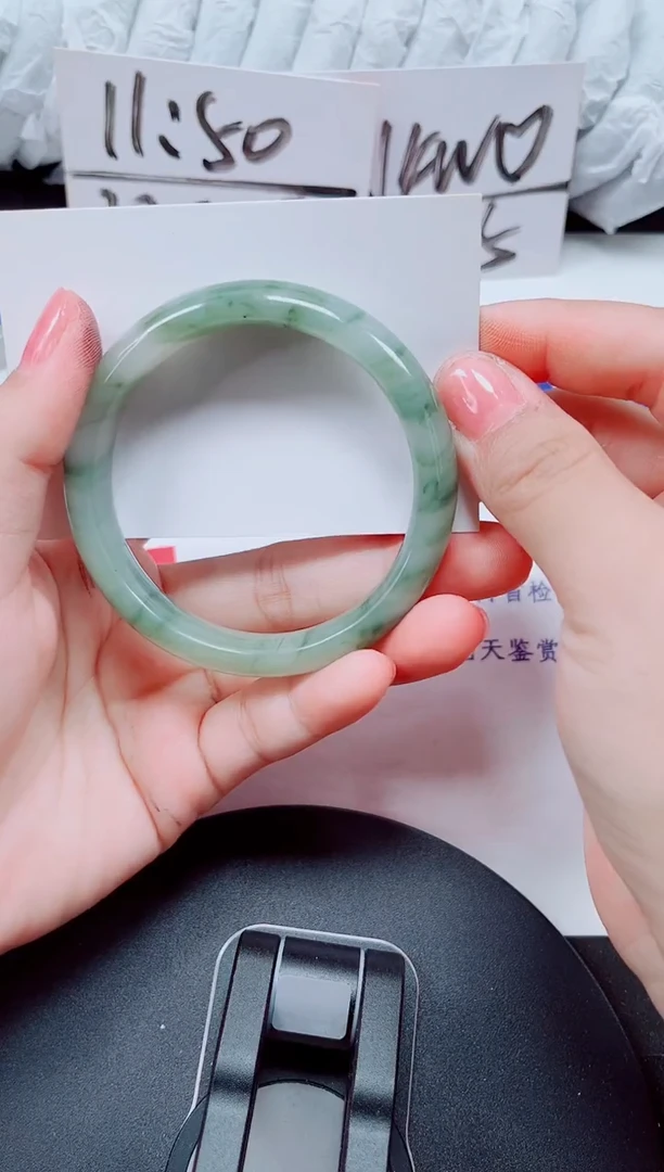 未镶嵌手镯石英质玉275-56/57